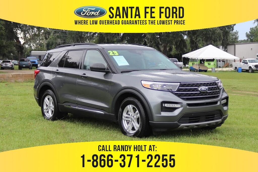 2023 Ford Explorer XLT RWD