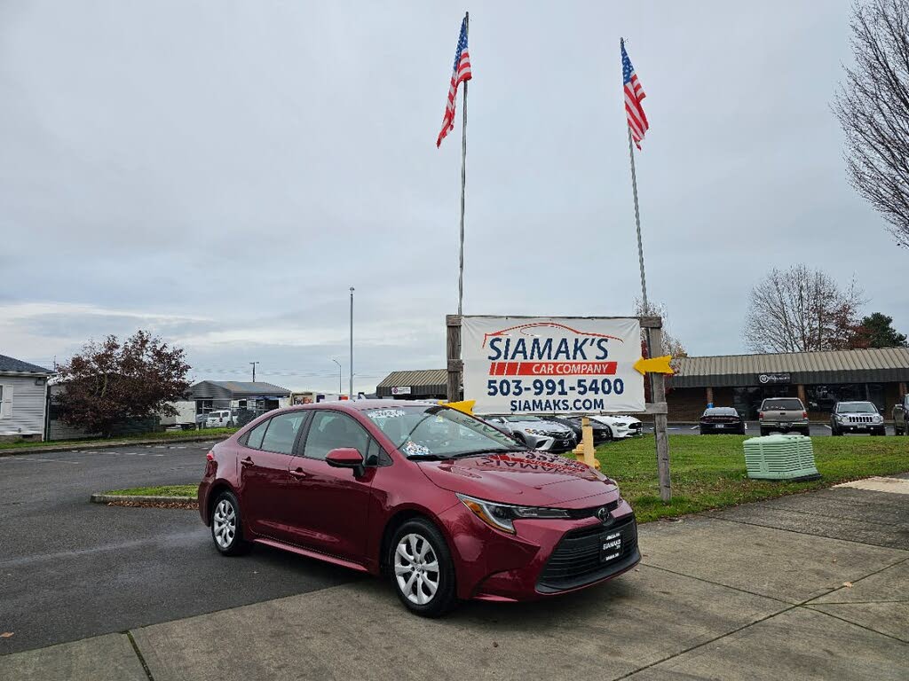 2024 Toyota Corolla LE FWD