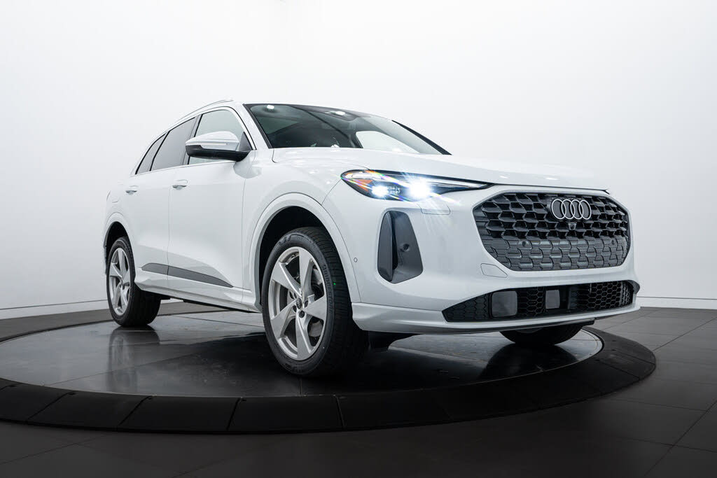 2025 Audi Q5 quattro Premium Plus 40 TFSI