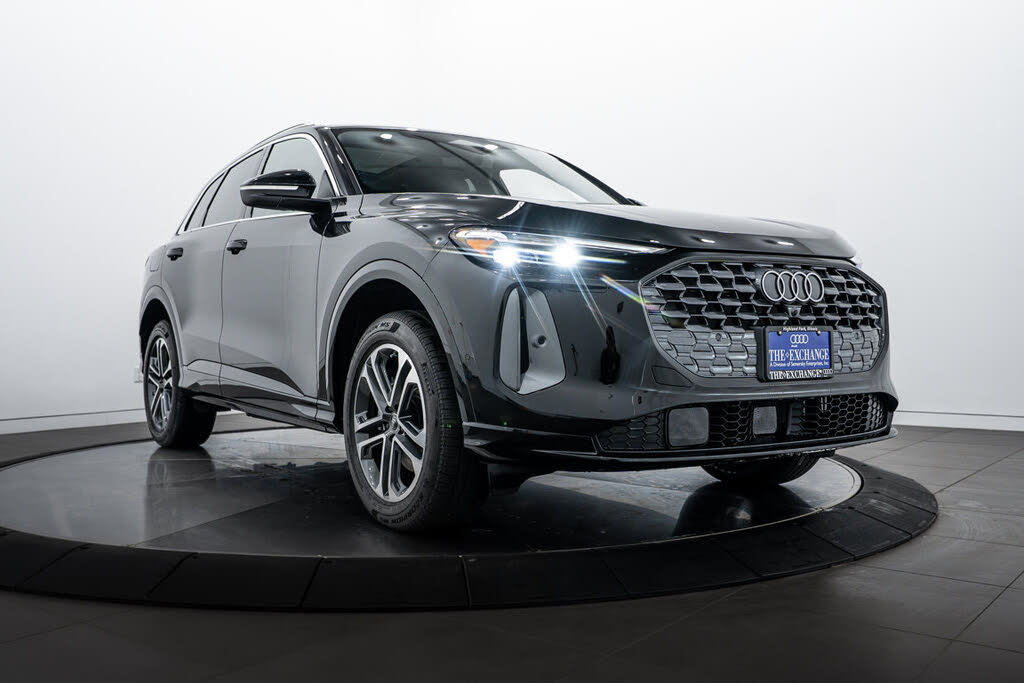 2025 Audi Q5 quattro Premium Plus 40 TFSI