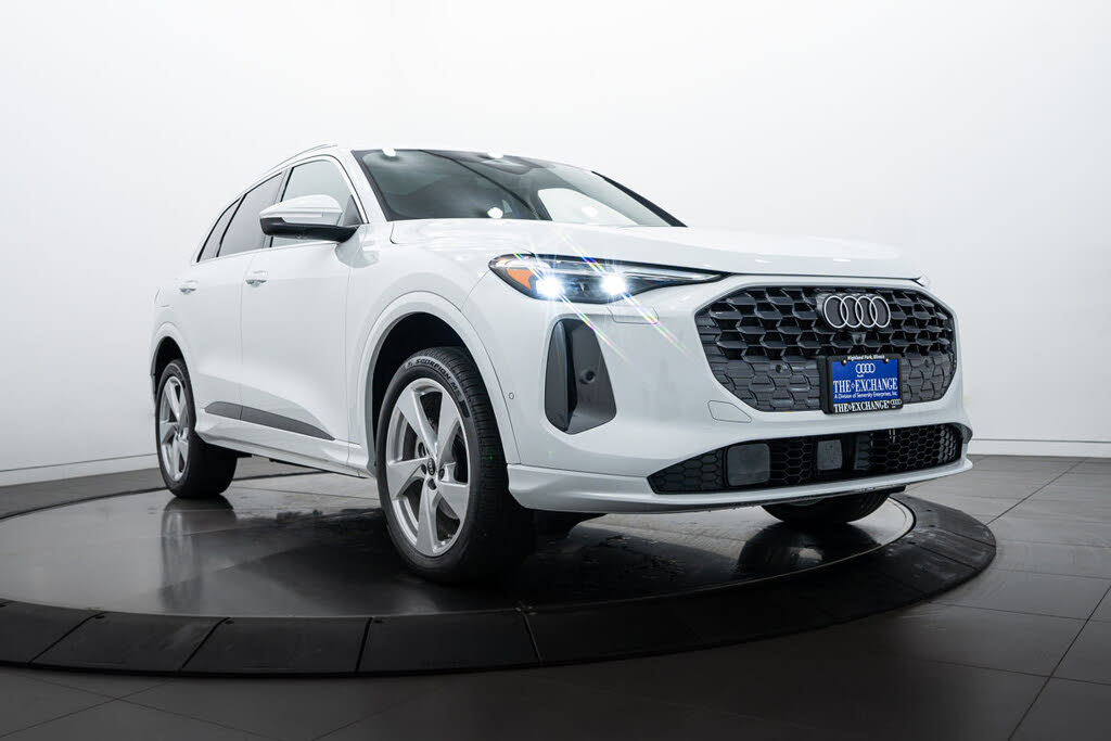 2025 Audi Q5 quattro Premium Plus 40 TFSI