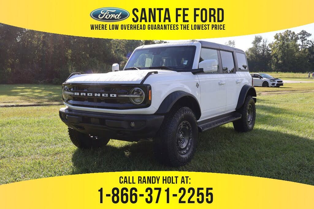 2025 Ford Bronco Outer Banks 4-Door 4WD