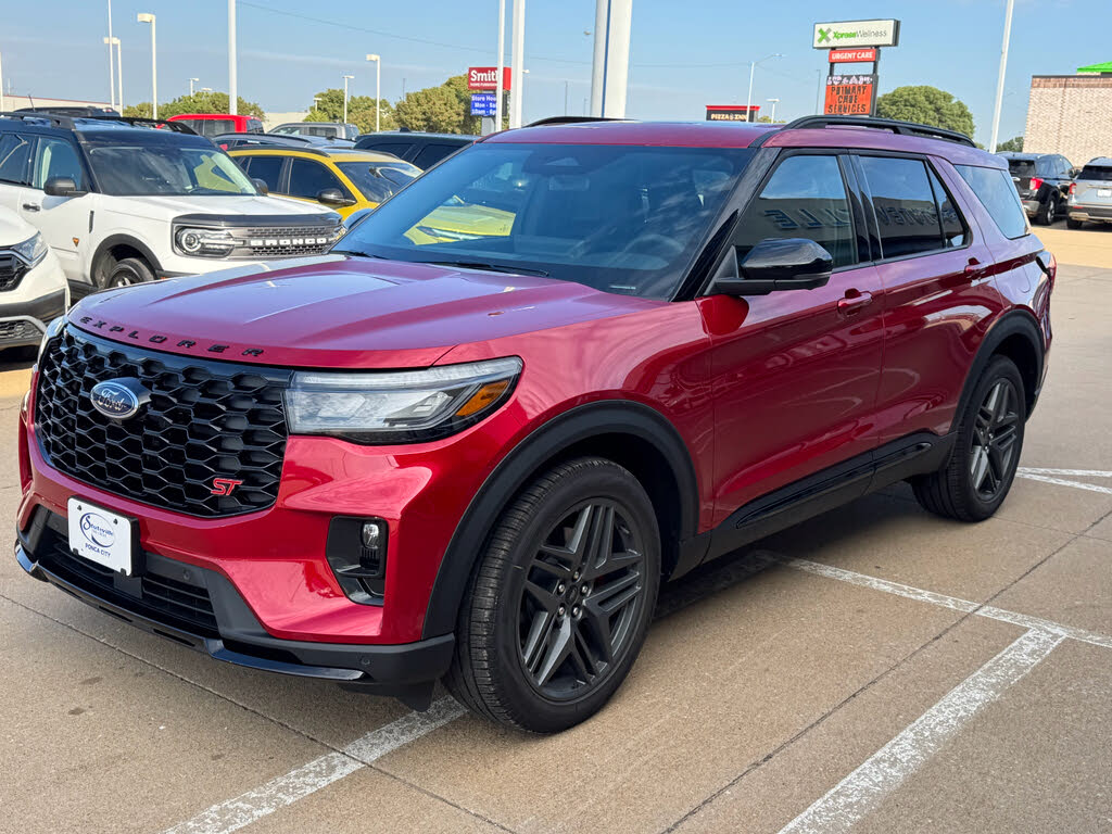 2025 Ford Explorer ST AWD