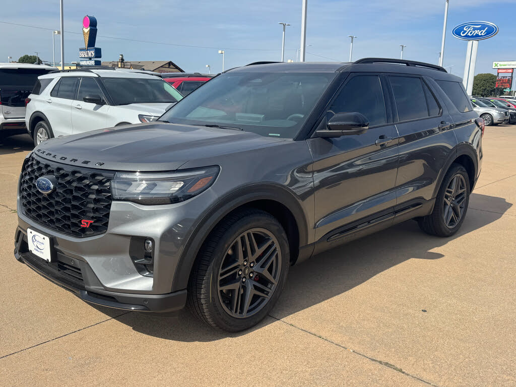 2025 Ford Explorer ST AWD