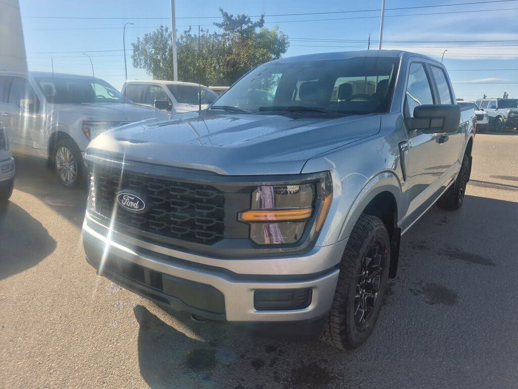 Ford F-150 STX 4dr SuperCrew 4WD 2025