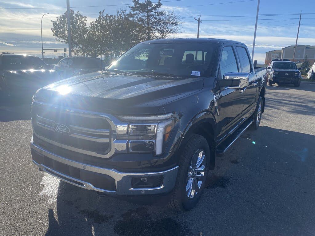 Ford F-150 Lariat SuperCrew 4WD 2025