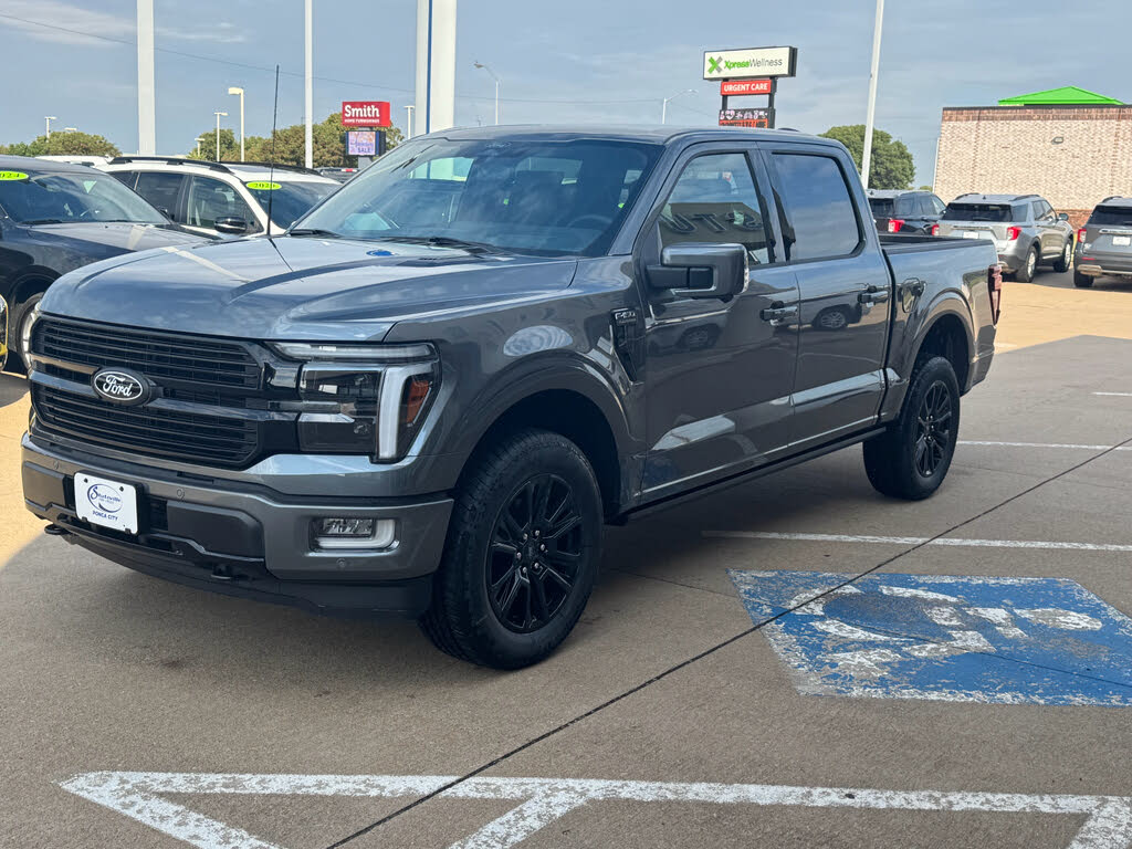 2025 Ford F-150 Platinum SuperCrew 4WD