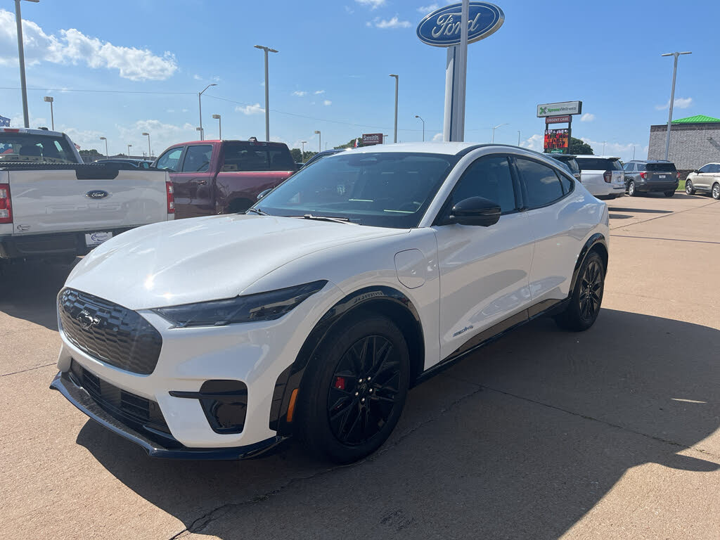 2025 Ford Mustang Mach-E Premium AWD