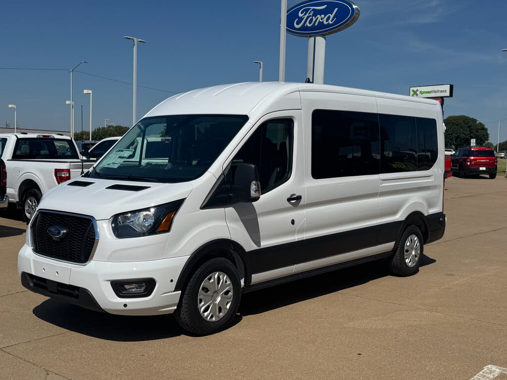 2025 Ford Transit Passenger 350 XLT Medium Roof LB RWD