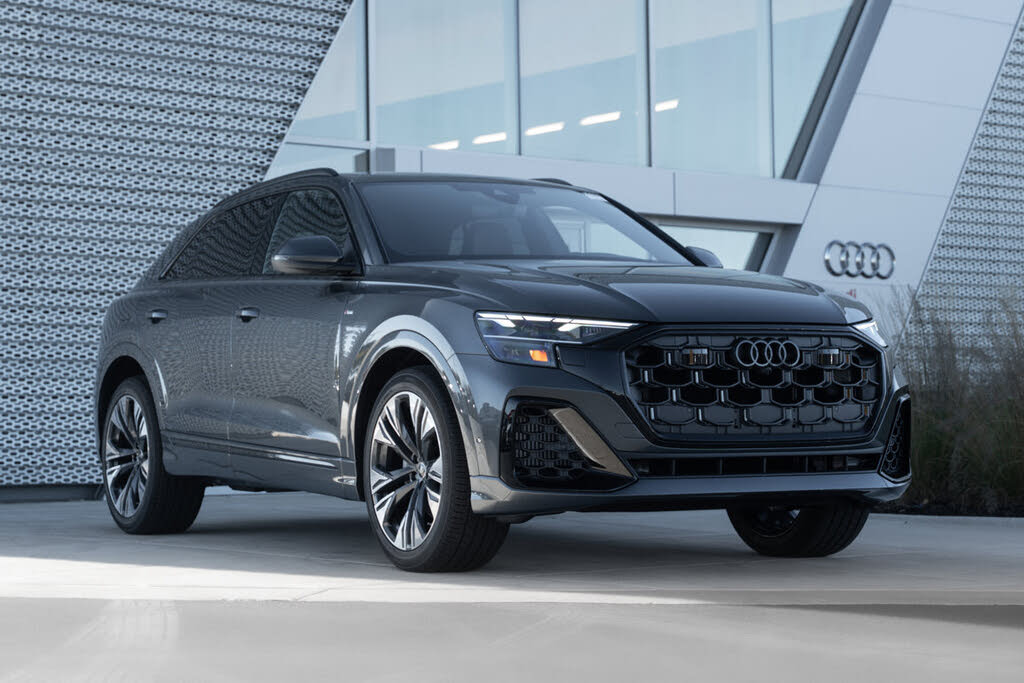 2026 Audi Q8 quattro Premium Plus 55 TFSI