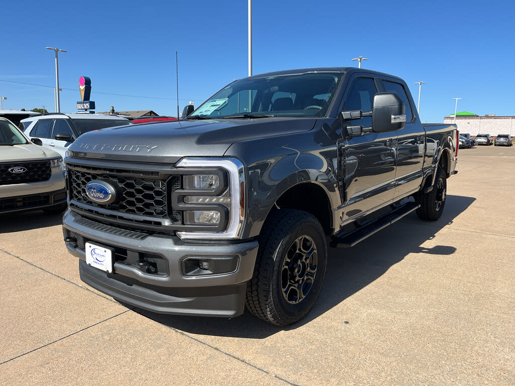 2026 Ford F-250 Super Duty XL Crew Cab 4WD