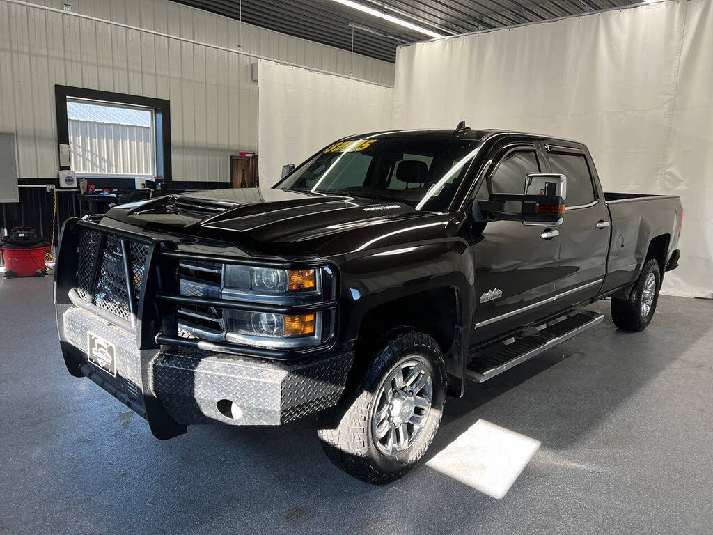 2018 Chevrolet Silverado 3500HD High Country Crew Cab LB 4WD