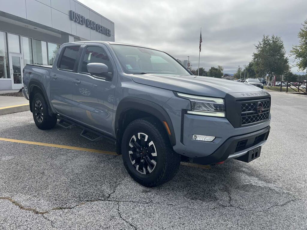 2024 Nissan Frontier PRO-4X Crew Cab 4WD