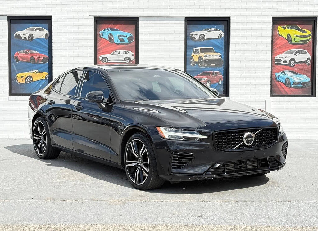 2024 Volvo S60 Recharge T8 Plus Dark Theme eAWD