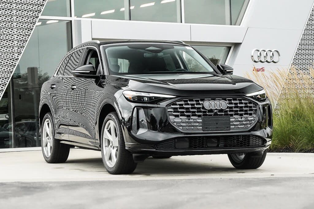 2025 Audi Q5 quattro Premium Plus 40 TFSI