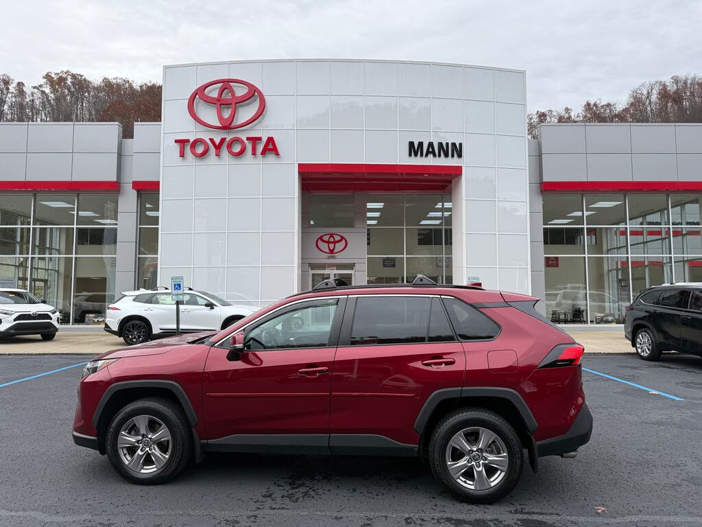 2022 Toyota RAV4 XLE AWD