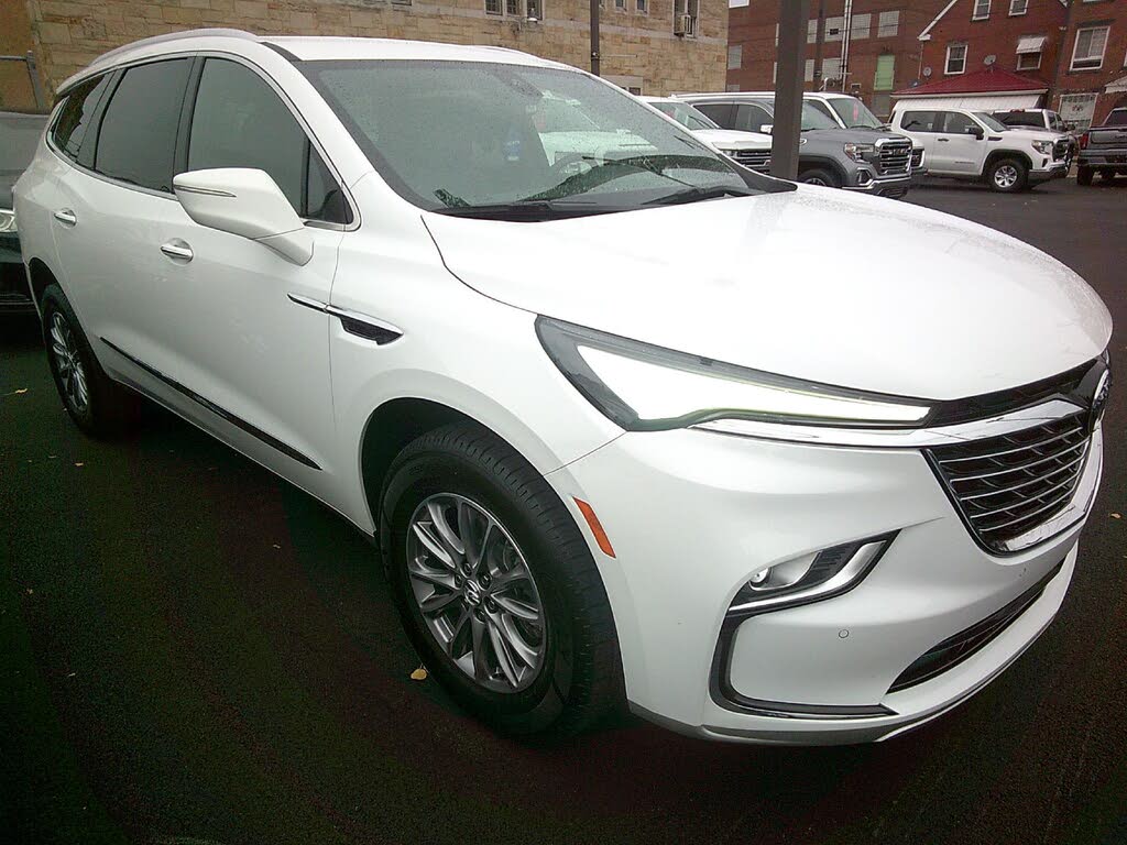 2023 Buick Enclave Essence AWD