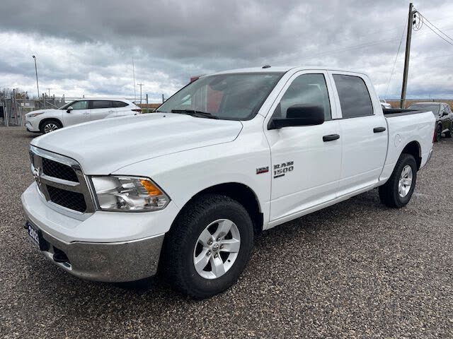 2023 RAM 1500 Classic SLT Crew Cab 4WD