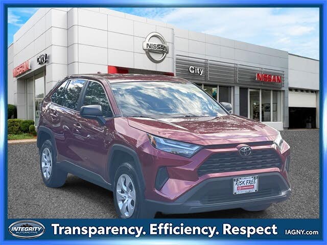 2023 Toyota RAV4 LE FWD