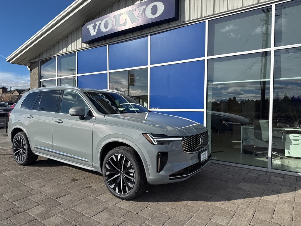 2026 Volvo XC90 B6 Plus 7-Passenger AWD