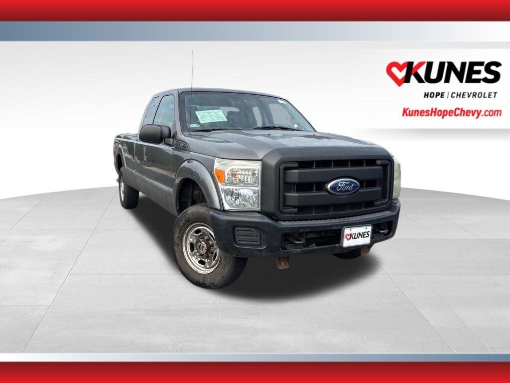 2011 Ford F-250 Super Duty XL SuperCab 4WD