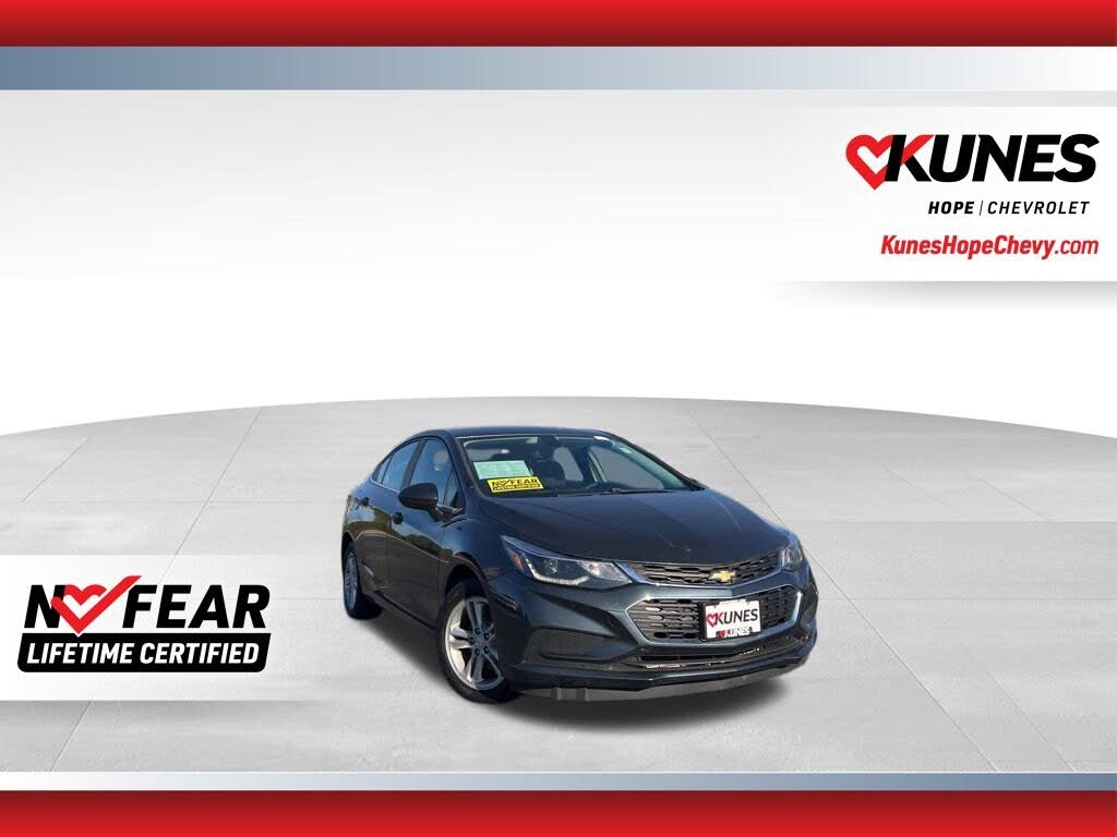 2017 Chevrolet Cruze LT Sedan FWD