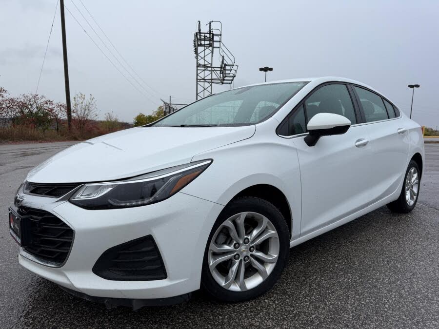 Chevrolet Cruze LT Diesel Sedan FWD 2019