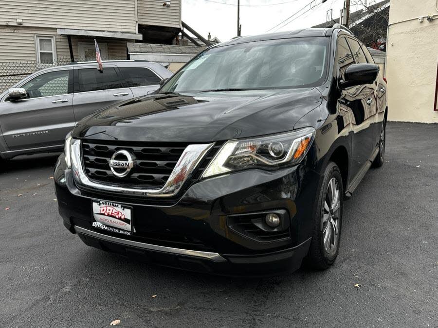 2020 Nissan Pathfinder SL FWD