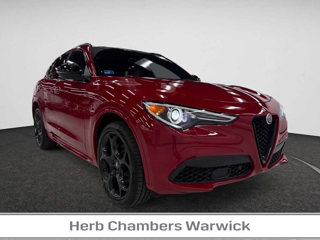 2022 Alfa Romeo Stelvio Veloce AWD