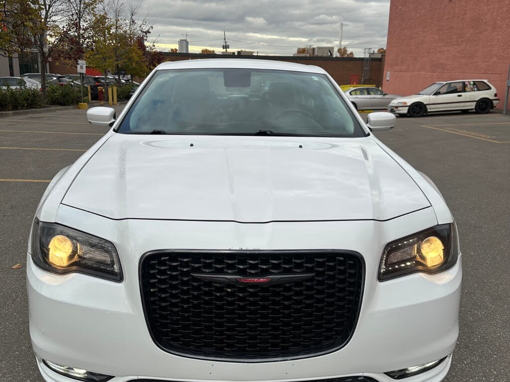 Chrysler 300 Touring L RWD 2022