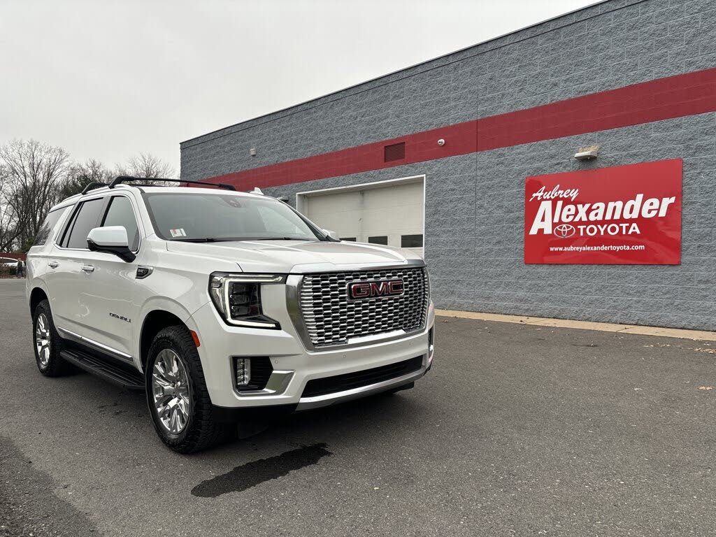2022 GMC Yukon Denali 4WD