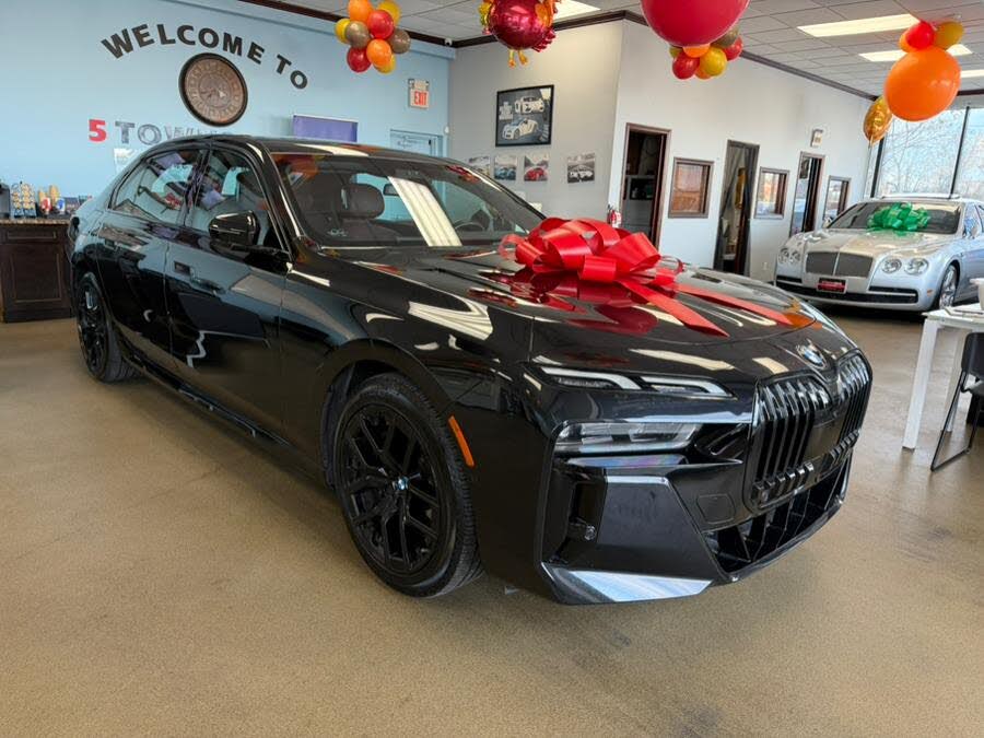 2023 BMW 7 Series 760i xDrive AWD