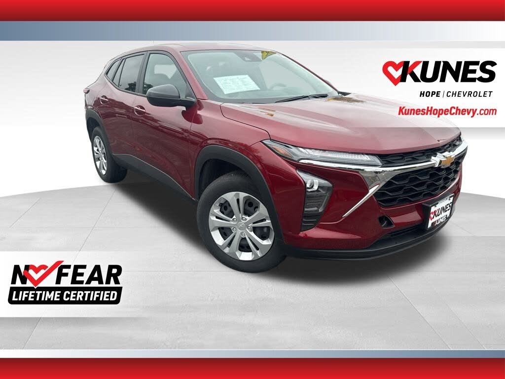 2025 Chevrolet Trax LS FWD