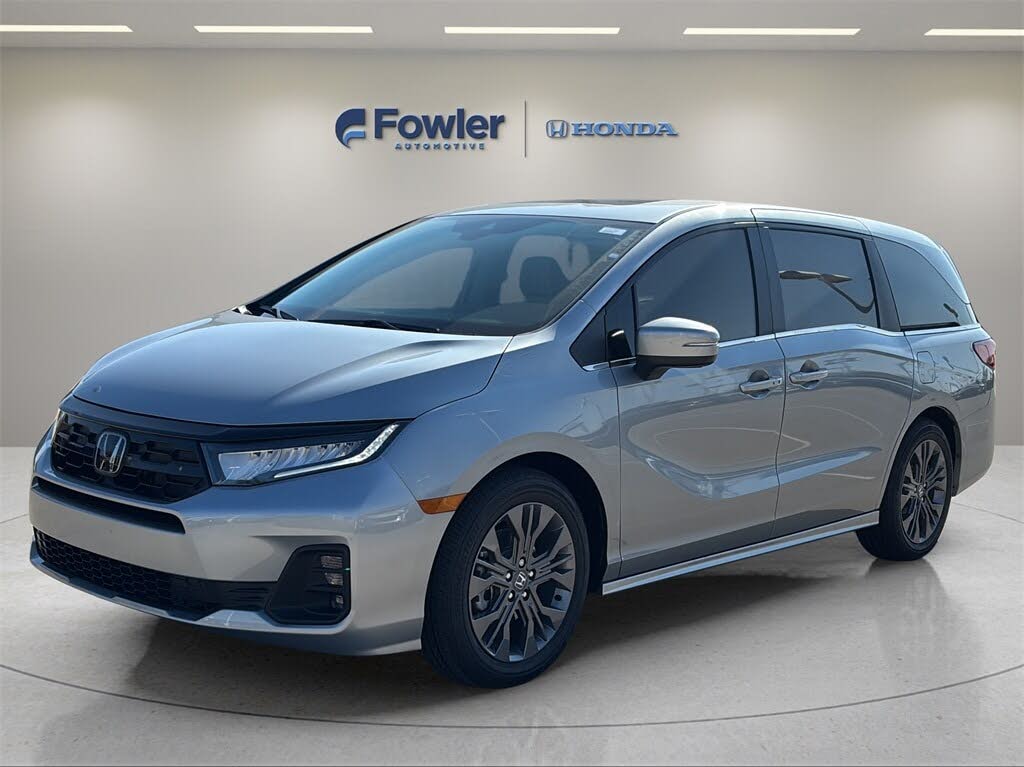 2026 Honda Odyssey Touring FWD