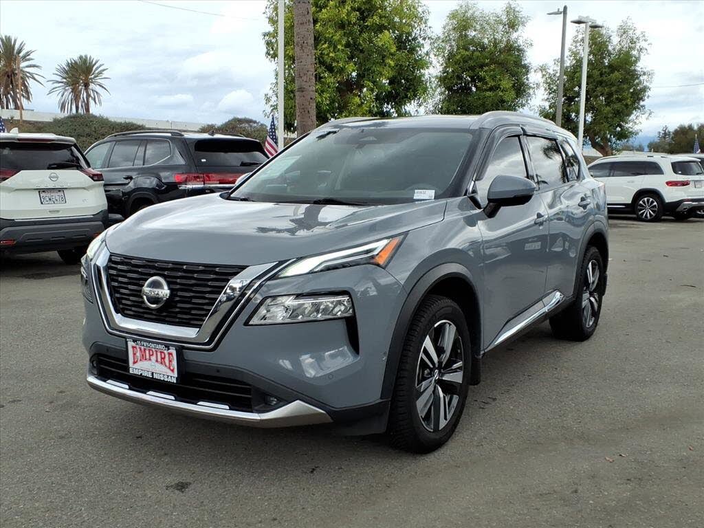 2021 Nissan Rogue Platinum FWD