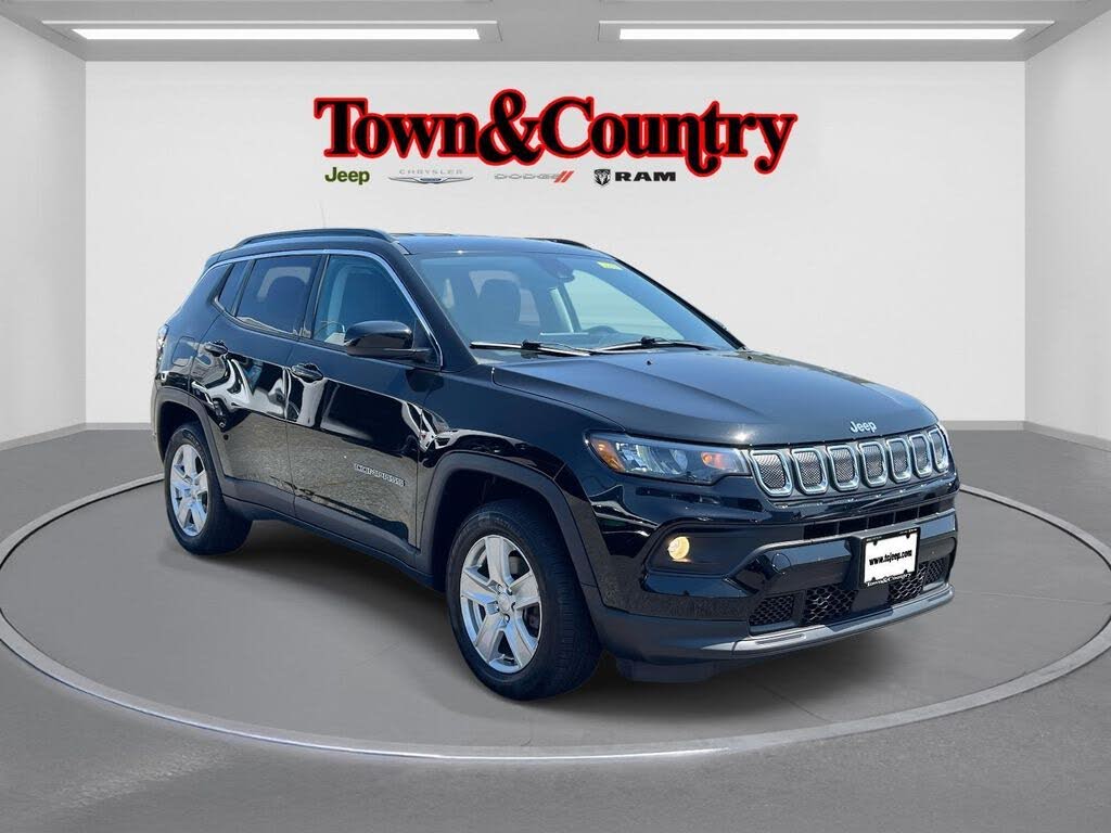 2022 Jeep Compass Latitude 4WD