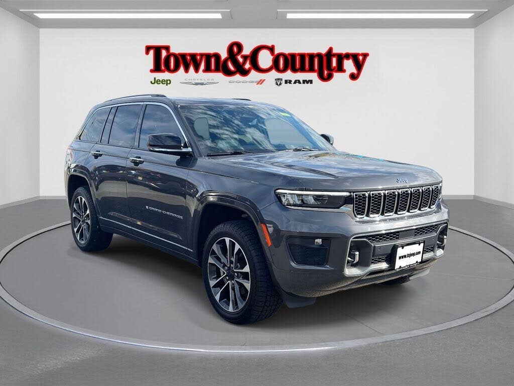 2022 Jeep Grand Cherokee Overland 4WD