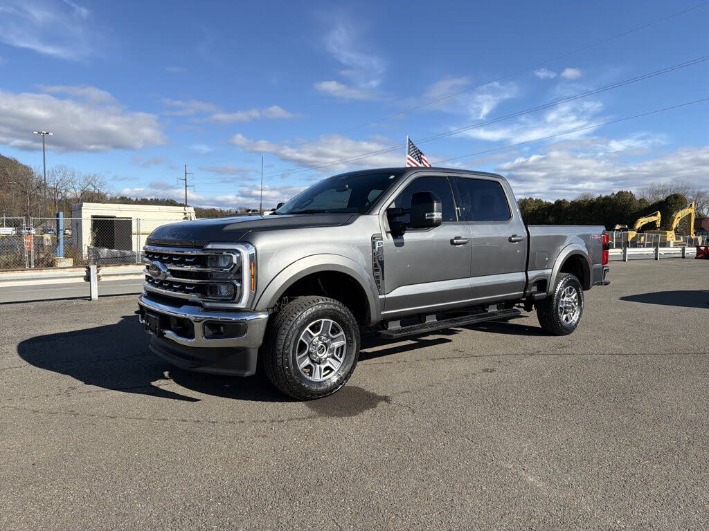 2024 Ford F-250 Super Duty Lariat Crew Cab 4WD