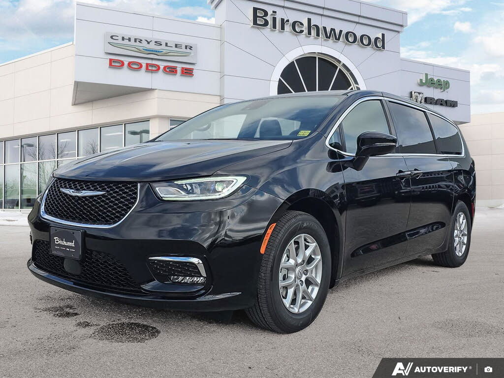2026 Chrysler Pacifica Select FWD