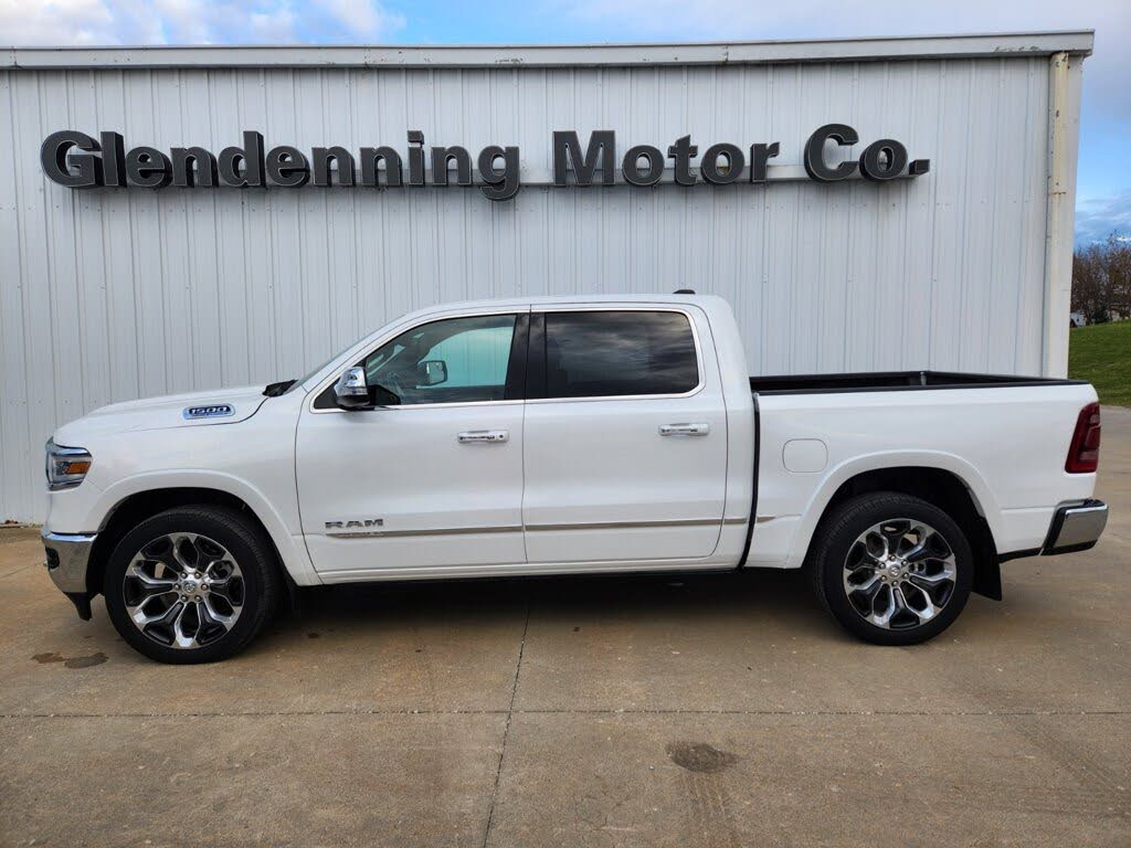 2022 RAM 1500 Limited Crew Cab 4WD