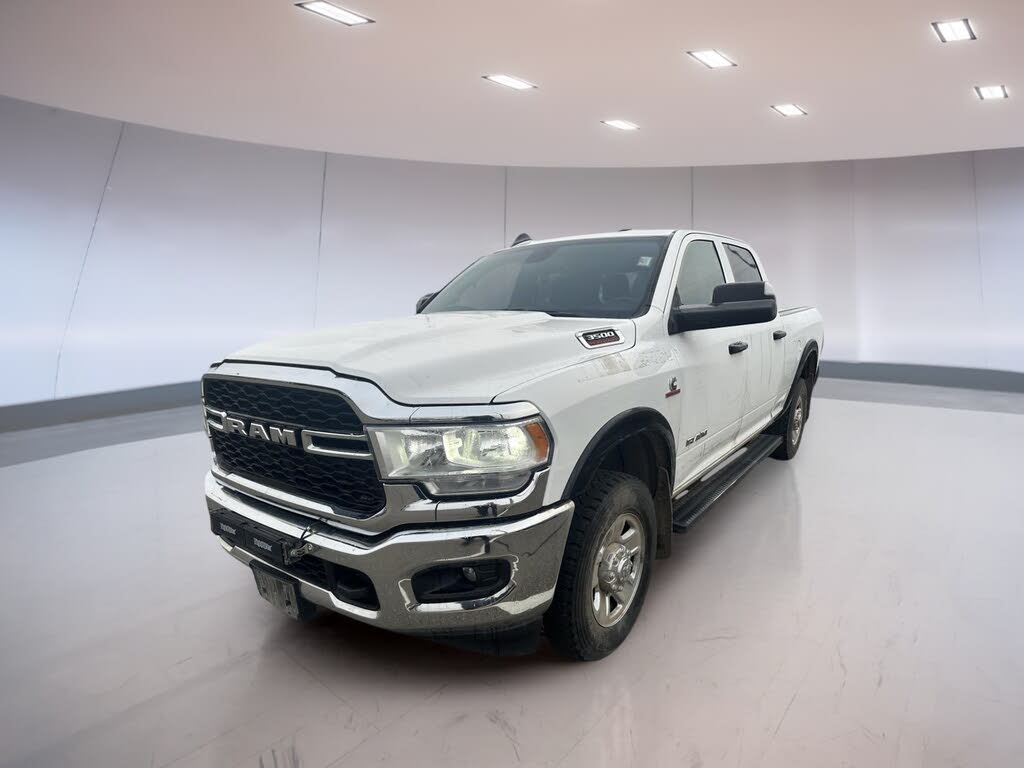 2022 RAM 3500 Tradesman Crew Cab 4WD