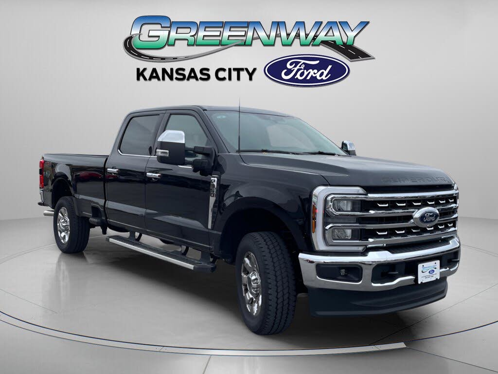 2025 Ford F-350 Super Duty Lariat Crew Cab 4WD