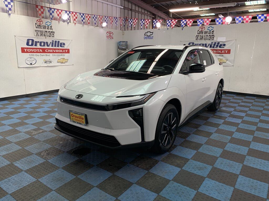 2026 Toyota bZ XLE Plus FWD