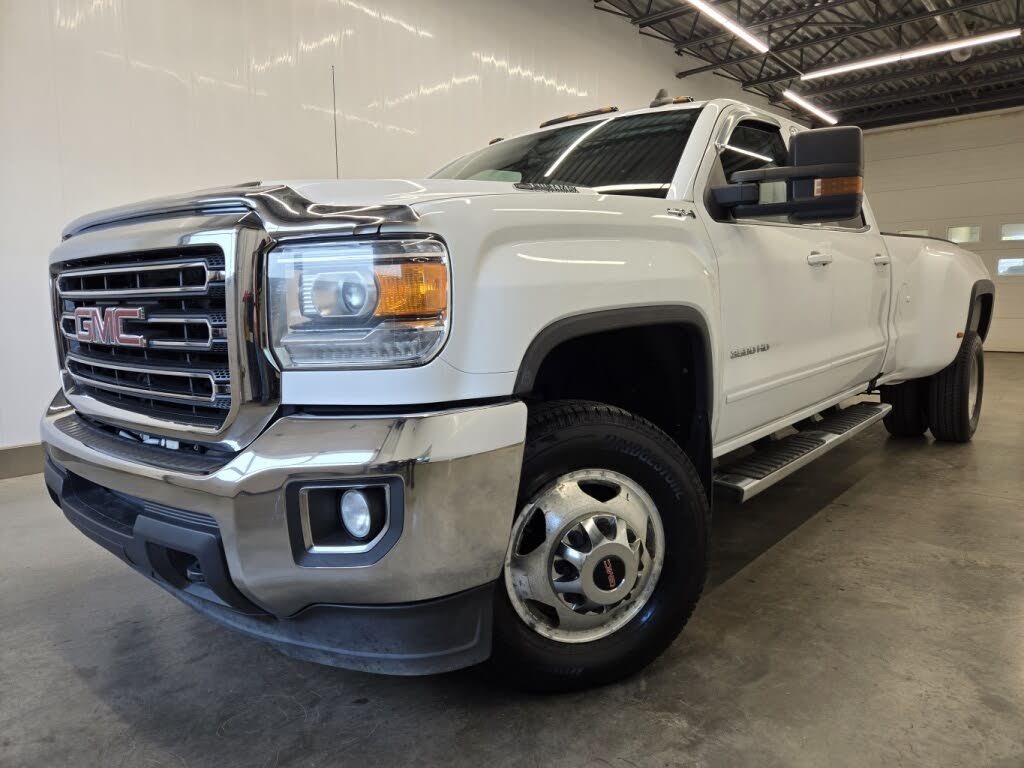 2018 GMC Sierra 3500HD SLE Crew Cab DRW 4WD