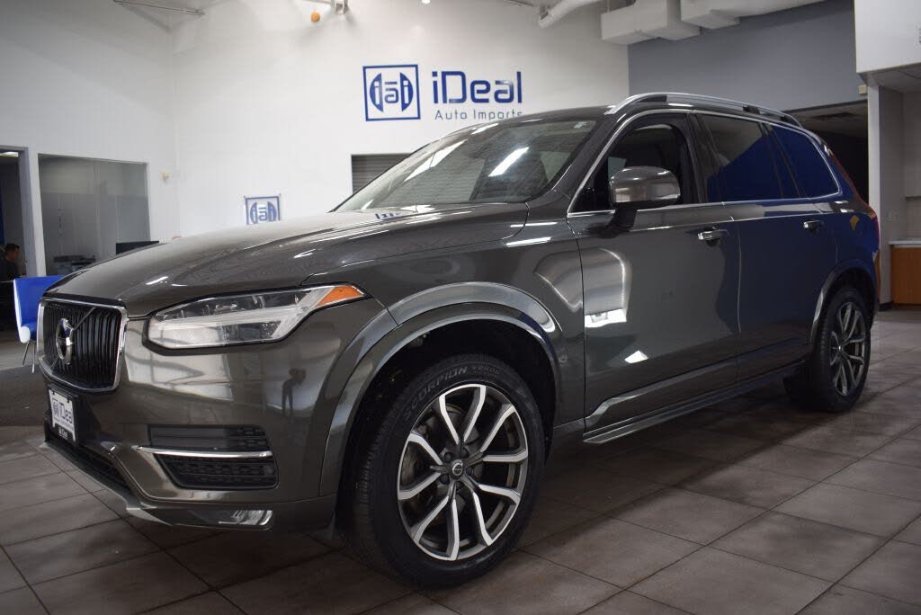 2018 Volvo XC90 T5 Momentum 7-Passenger AWD