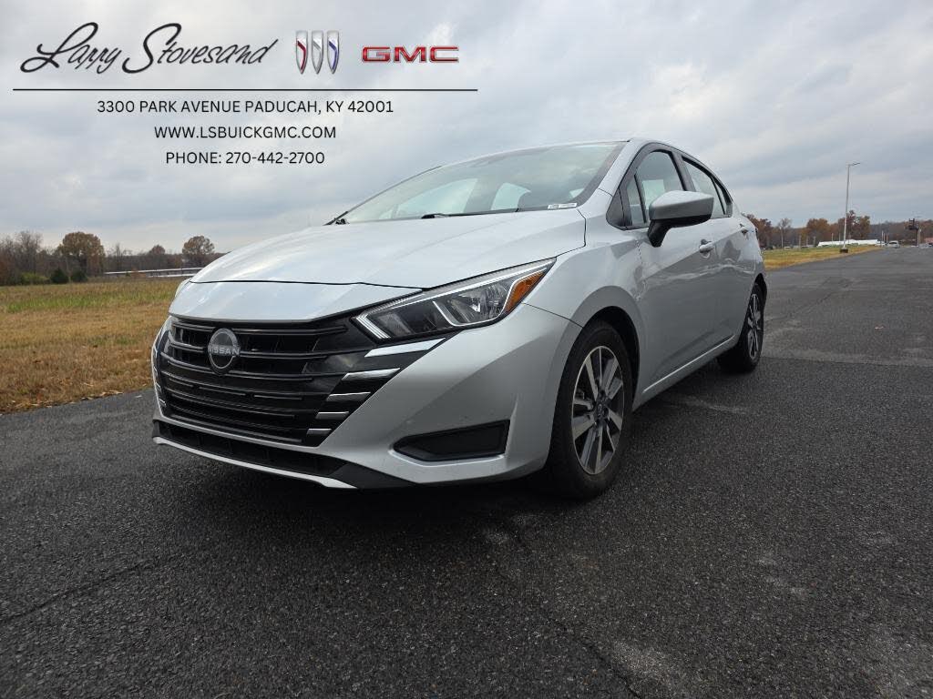 2023 Nissan Versa SV FWD
