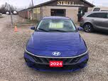 Hyundai Elantra Luxury FWD