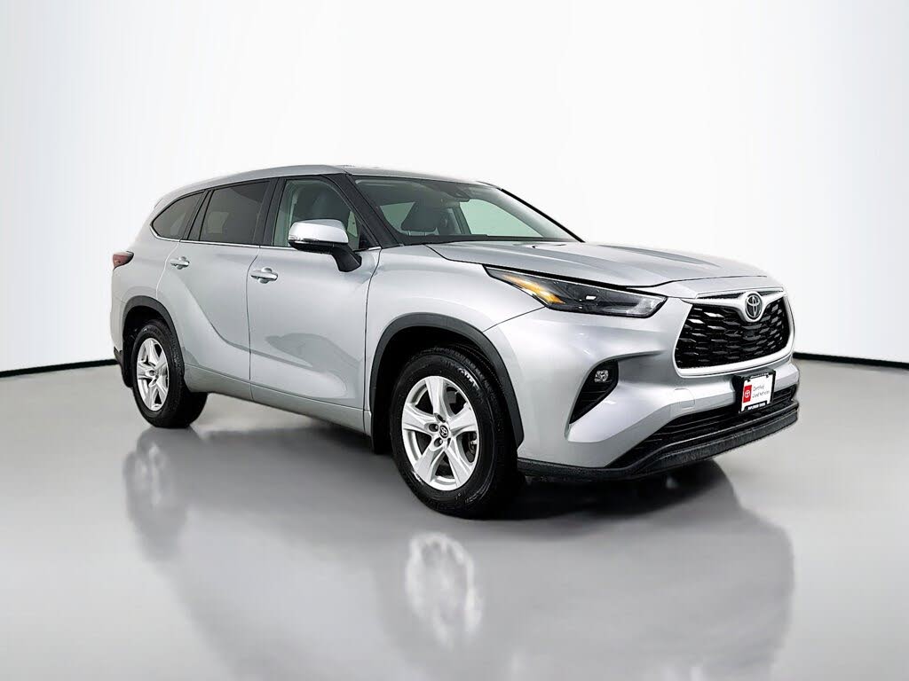 2024 Toyota Highlander LE AWD