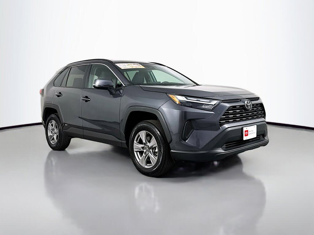 2025 Toyota RAV4 Hybrid XLE AWD