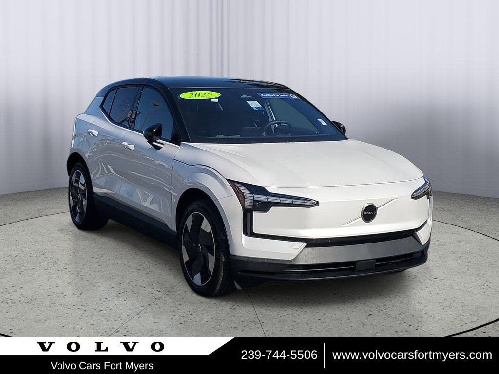 2025 Volvo EX30 Twin Plus eAWD